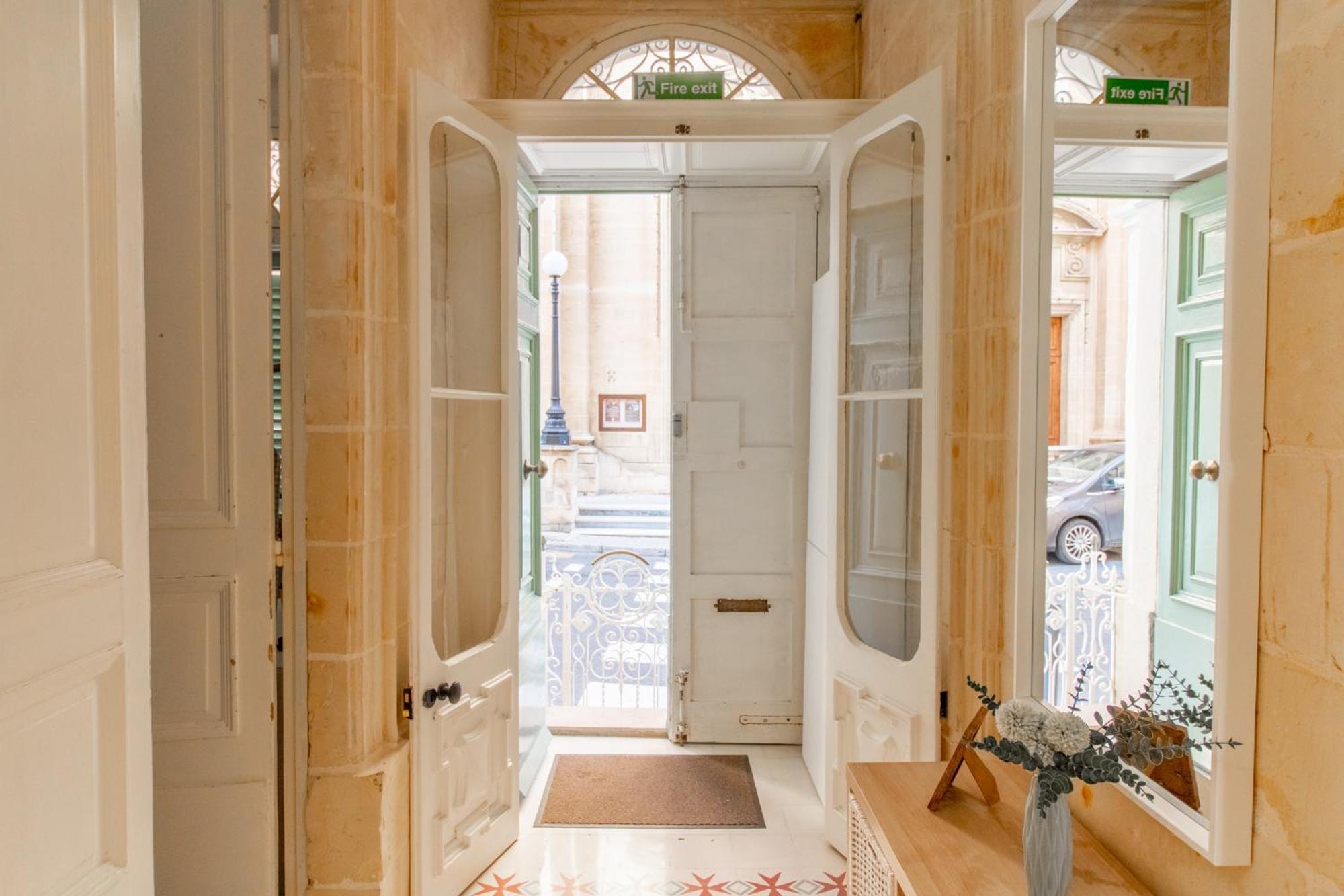 15 Main Gate Aparthotel Birgu Exterior foto